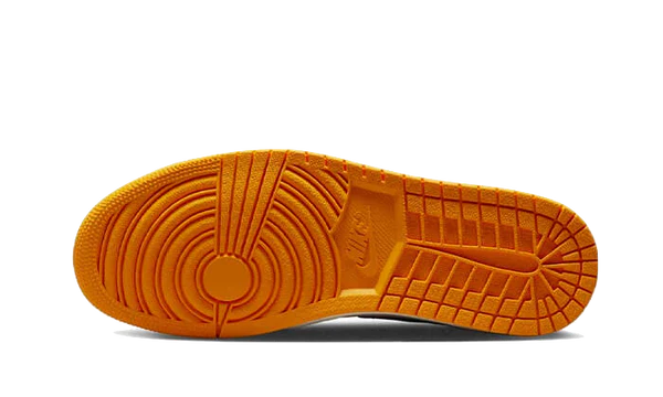 Air Jordan 1 Retro High OG Yellow Toe