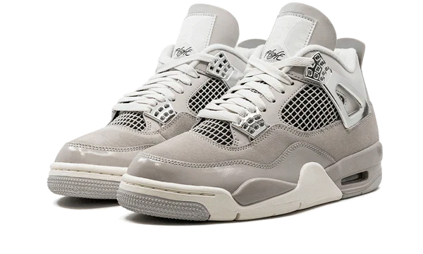 Air Jordan 4 Retro Frozen Moments