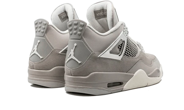 Air Jordan 4 Retro Frozen Moments