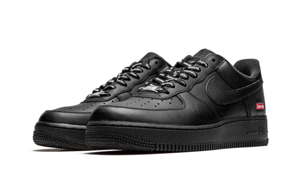 Air Force 1 Low Black Supreme