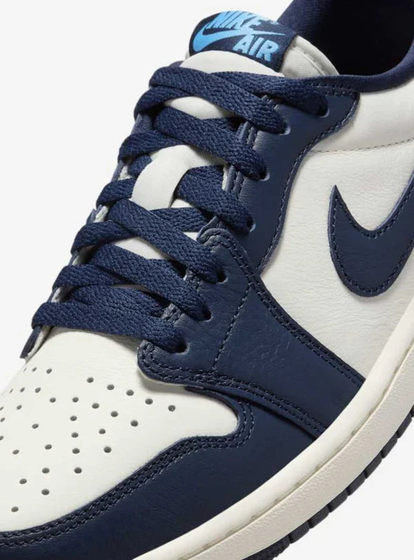 Jordan 1 Low OG Obsidian UNC